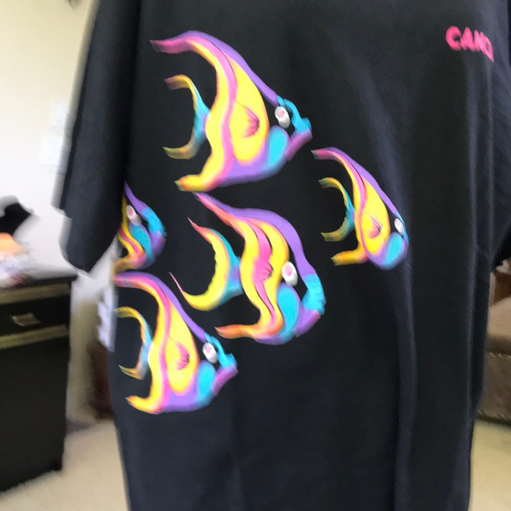 Long black Cancun tshirt.